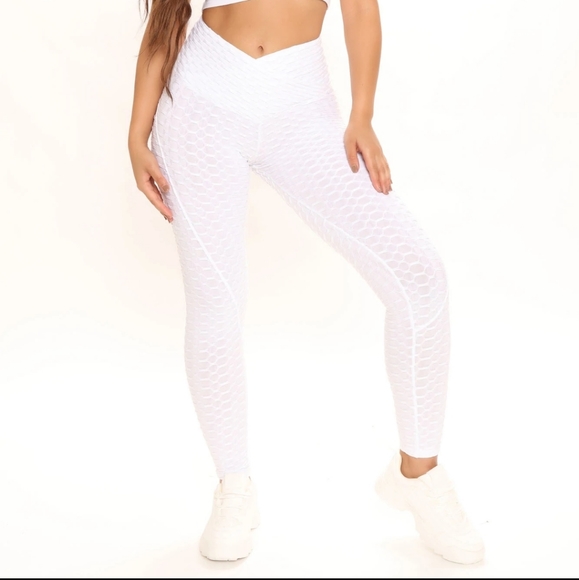 Honeycomb Scrunch Butt Legging - Picture 1 of 9